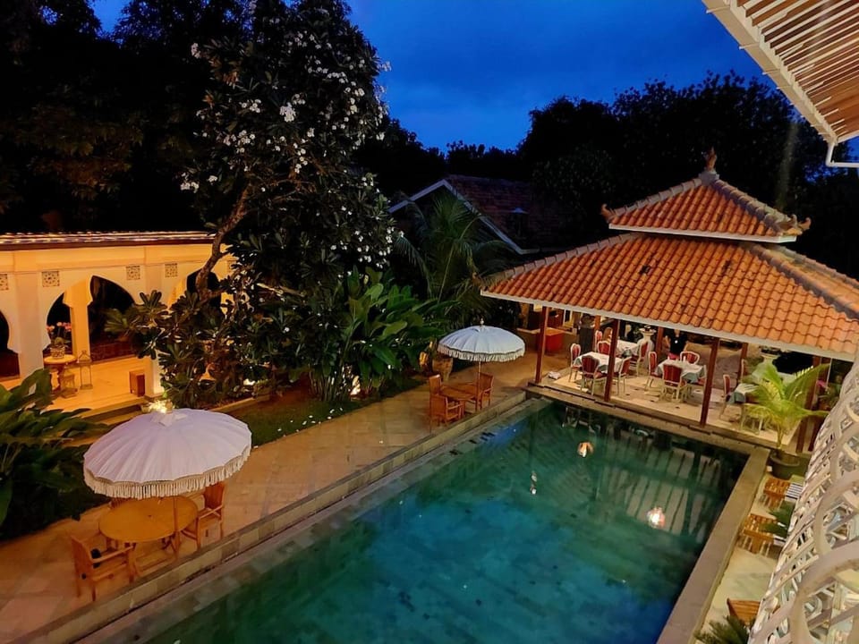 Pool view