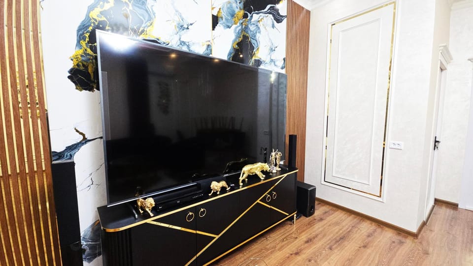 Communal lounge/ TV room, TV and multimedia, Evening entertainment