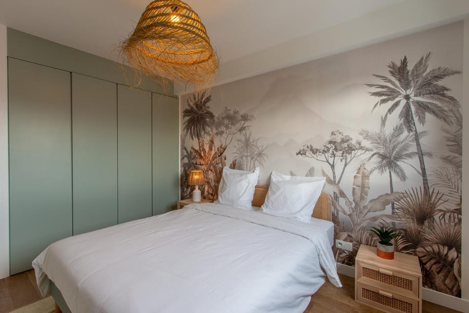 Bed, Photo of the whole room, Bedroom, wardrobe