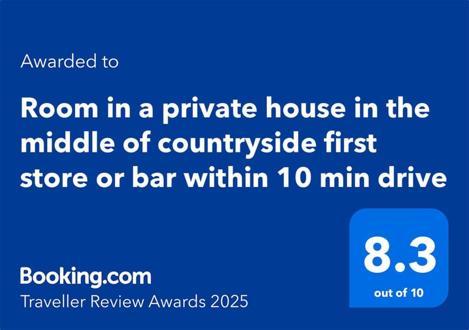Room in a private house in the middle of countryside first store or bar within 10 min drive cats in the property Vacation rental in County Cork