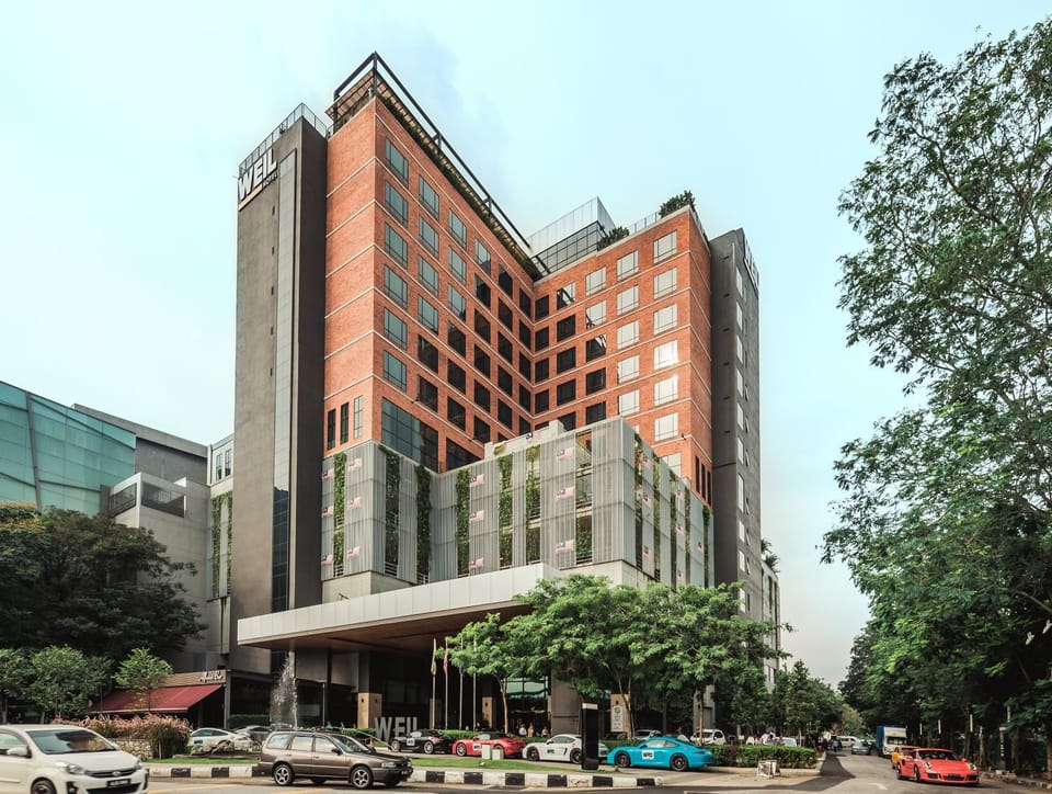 Property building, Facade/entrance