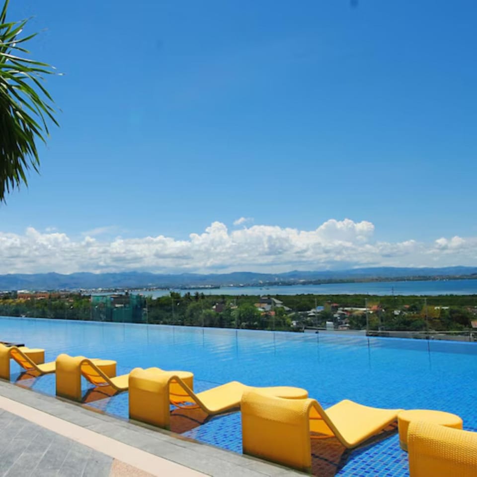 Pool view, Swimming pool