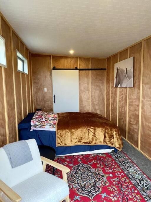 Tiny home on wheels in the vines House in Otago