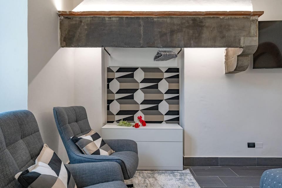 Seating area, Bedroom