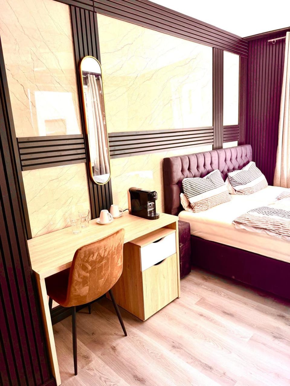 Er-is Zimmervermietung Bed and Breakfast in Wurzburg