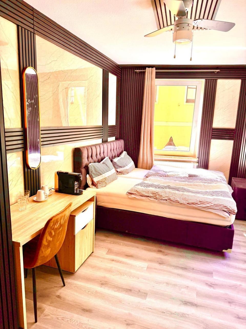 Er-is Zimmervermietung Bed and Breakfast in Wurzburg