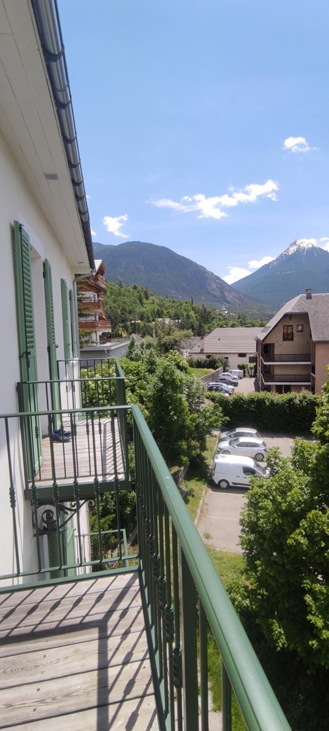 Garden, Balcony/Terrace, Garden view, Mountain view, Parking