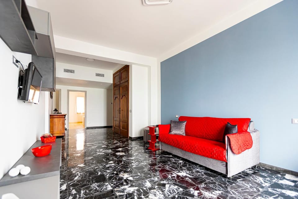 TV and multimedia, Seating area