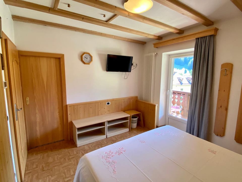 TV and multimedia, Bedroom