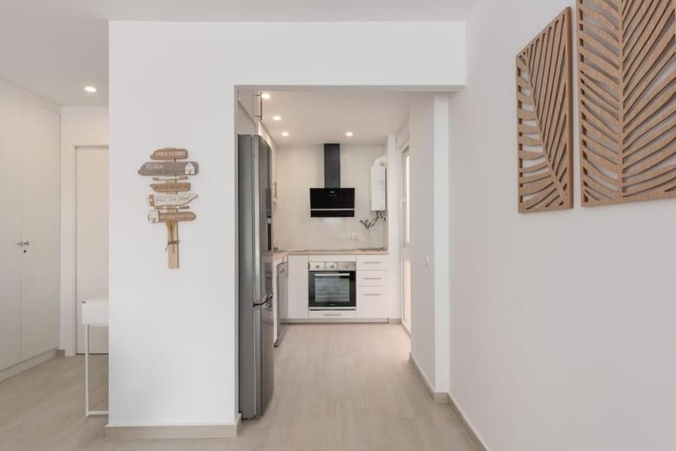 Kitchen or kitchenette, oven, stove