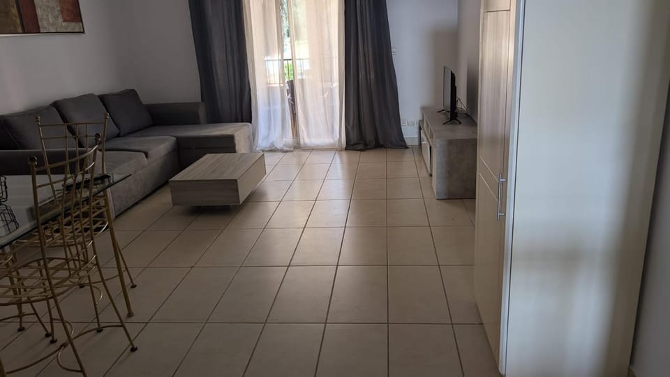 Sympathique T2 Sierra Nevada 243 Apartment in Canet-en-Roussillon
