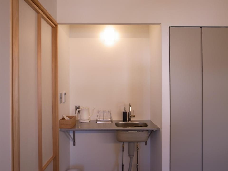 1日1組限定 2名利用 ESPLANADE VILLAGE HOTEL a 宿泊期間中 由比ガ浜レンタルオフィス利用無料 Apartment in Yokohama