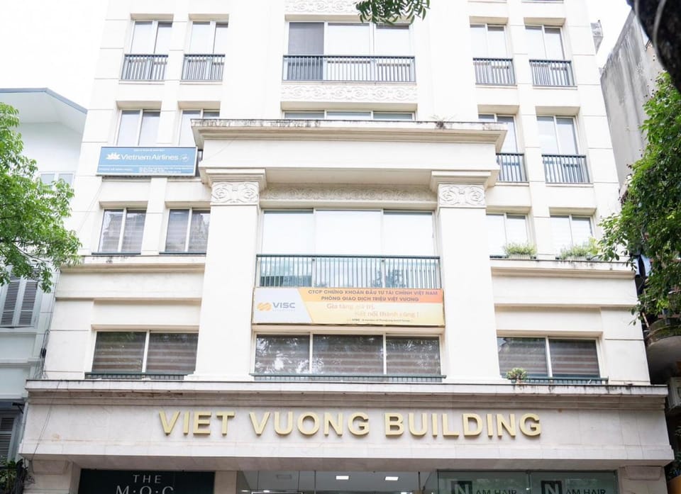 Property building, Day