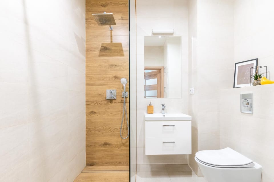 Shower, Bathroom, towels, washing machine