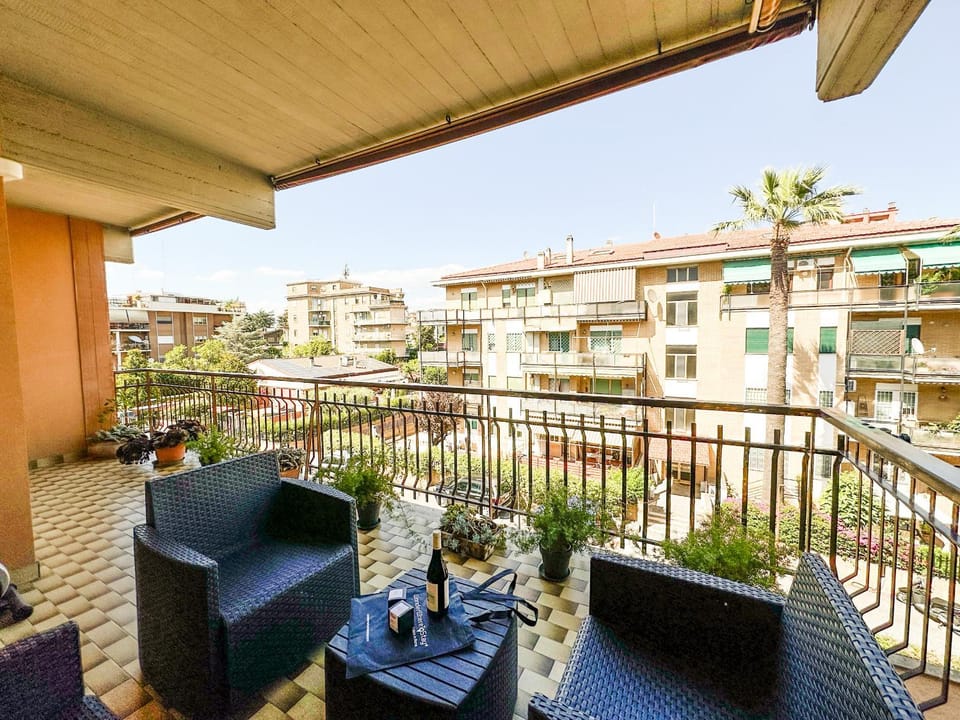 Patio, Balcony/Terrace, Seating area