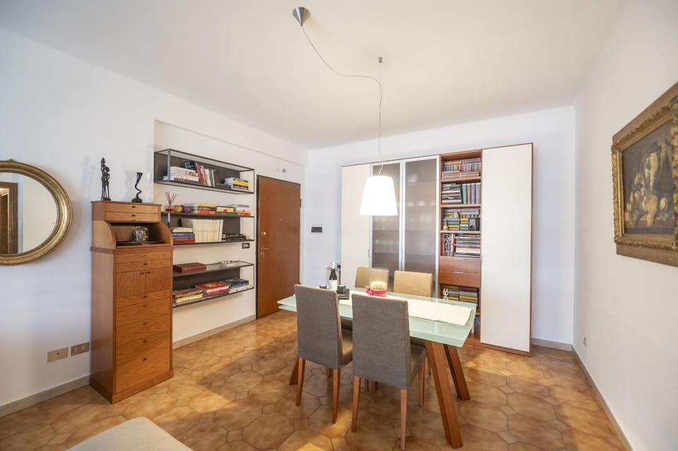 Library, Dining area