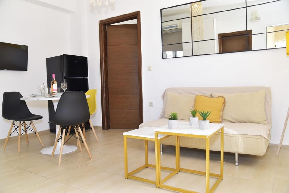 Sunset Koubeli Studio Apartment in Crete Region