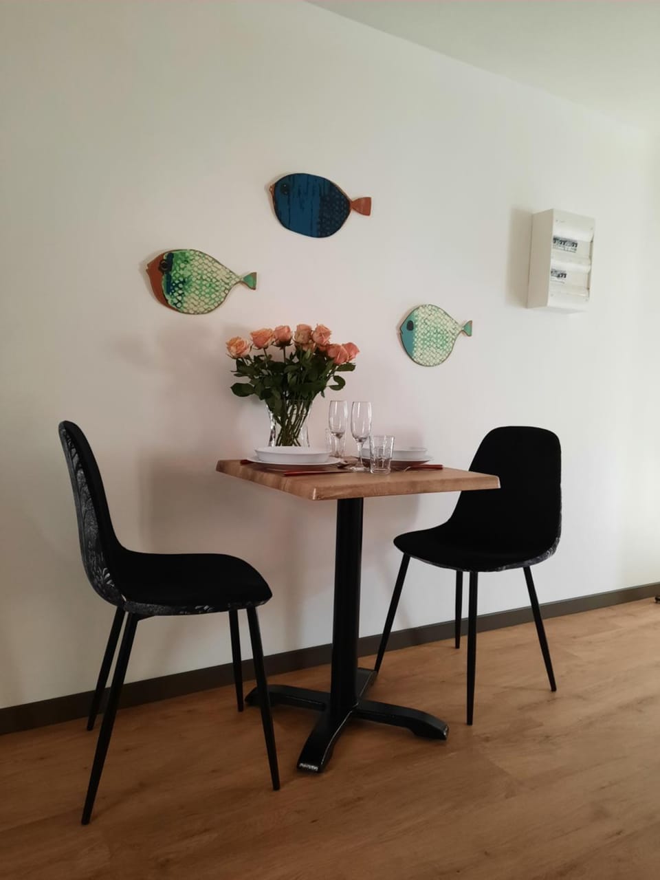 Decorative detail, Dining area