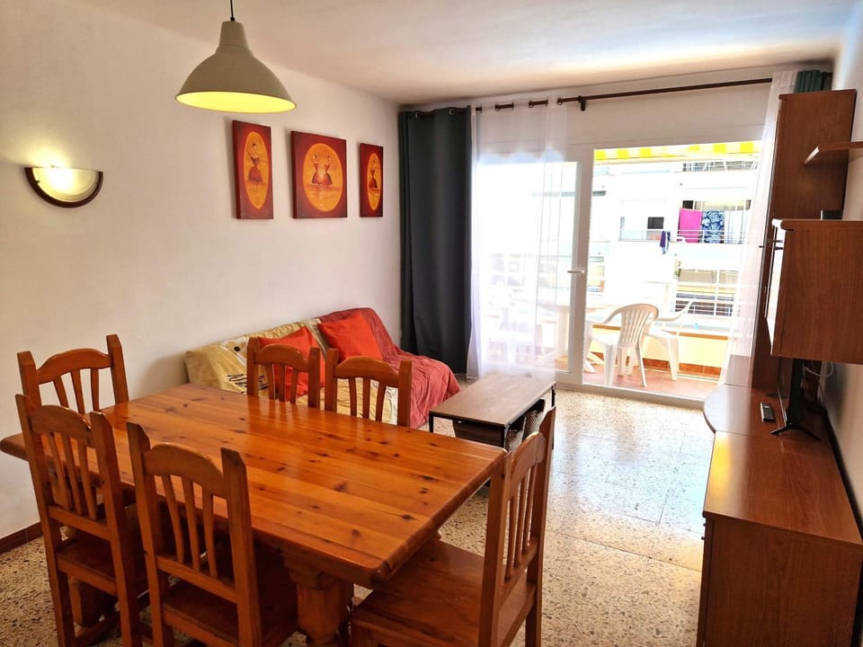 Omega V Apartment in Baix Empordà