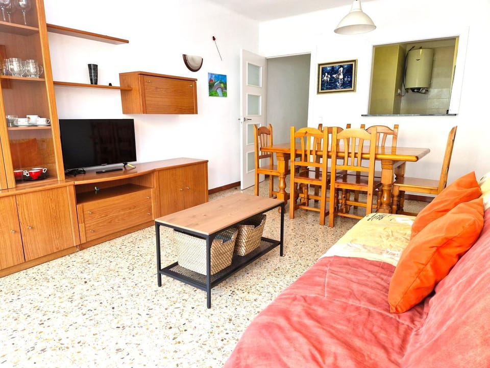 Omega V Apartment in Baix Empordà