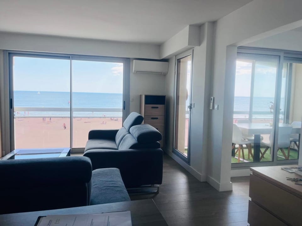Spacieux et moderne appartement en bord de mer Apartment in Mauguio