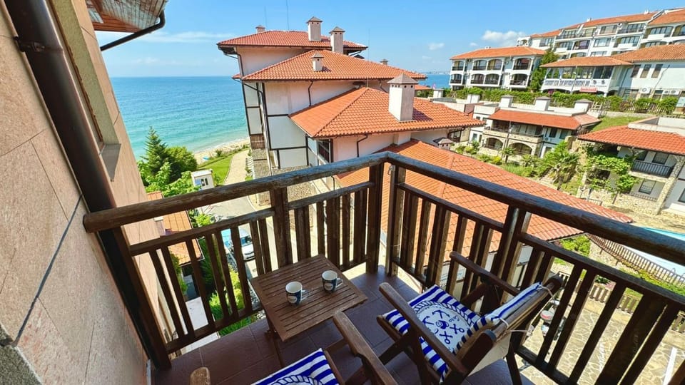 View (from property/room), Balcony/Terrace, Sea view
