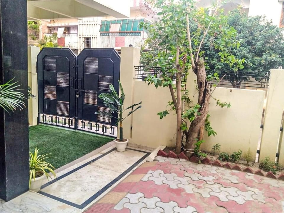 Serene Stays at Varanasi - 2BHK Luxury Villa Vacation rental in Varanasi