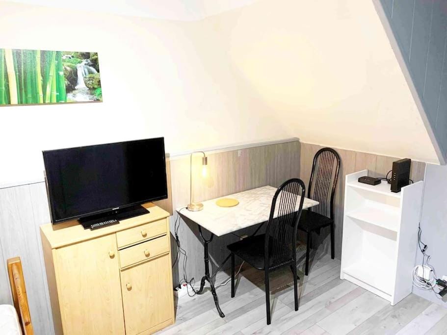 Studio VÉLO Apartment in Chambery