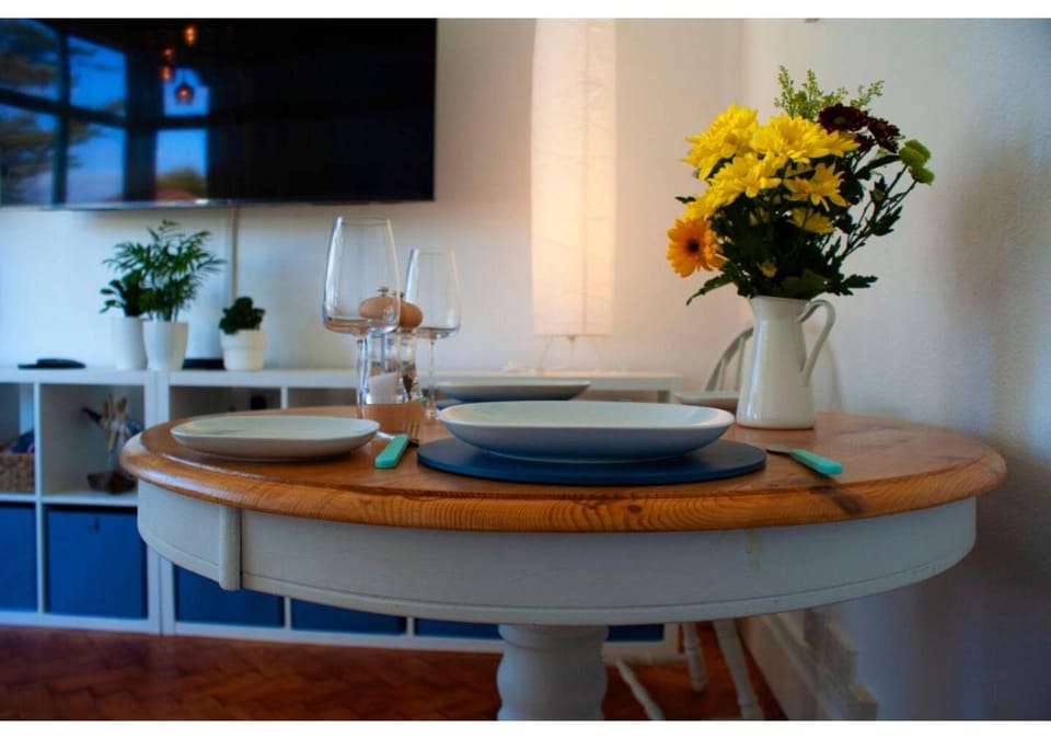 TV and multimedia, Dining area