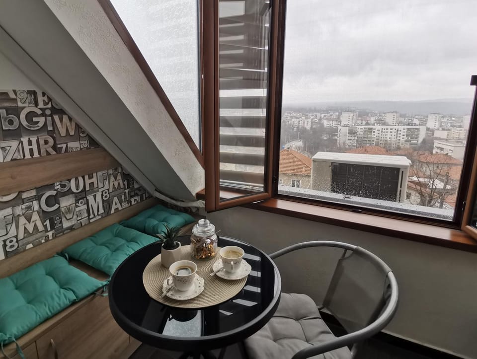 Balcony/Terrace, Balcony/Terrace, Seating area, City view