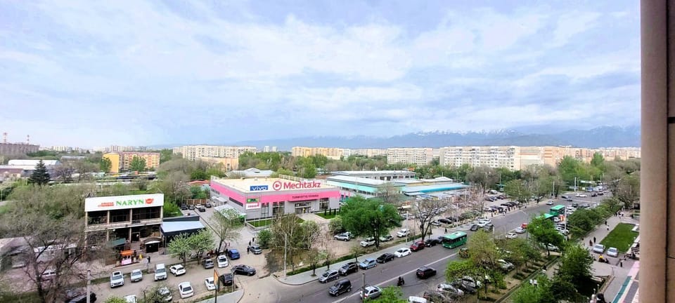 Neighbourhood, Balcony/Terrace, Mountain view
