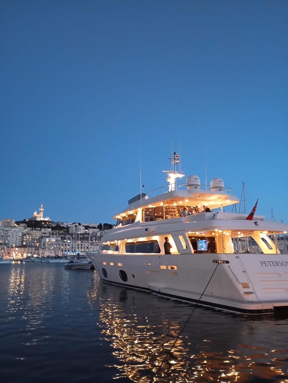 Chez l'habitant, propose Grande chambre Vieux port Marseille Vacation rental in Marseille