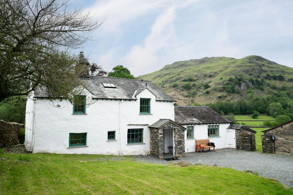 Panoramic Views & Spacious Living by LetMeStay House in Allerdale District