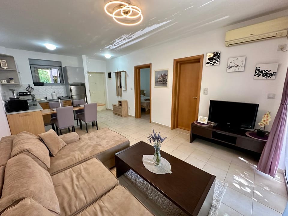 Sun Bay Petrovac Apartment in Budva Municipality