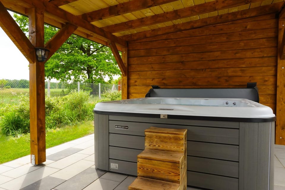 Hot Tub, Spa and wellness centre/facilities