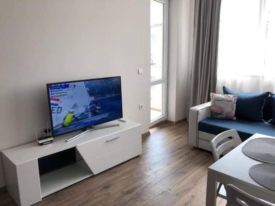HOT Main Square Newly Built Modern Apartment Apartment in Burgas
