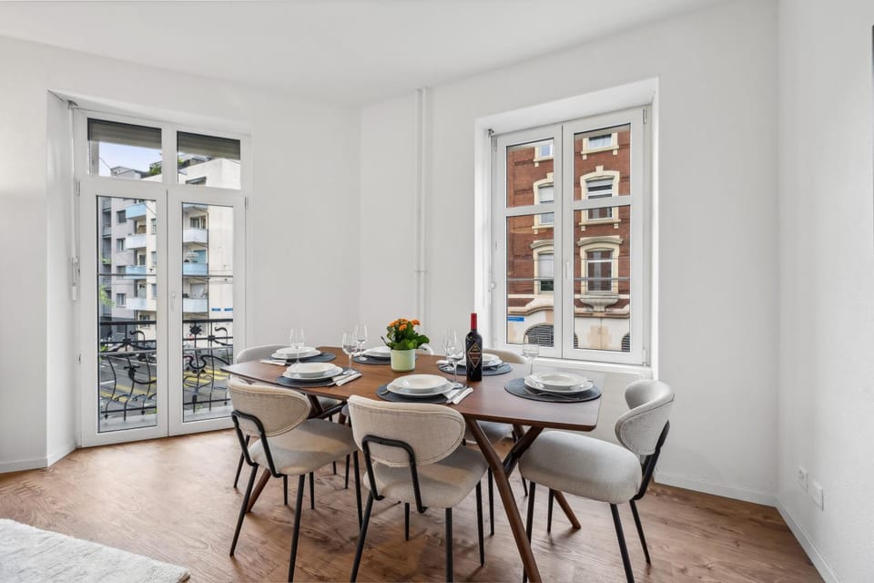 Property building, Living room, Seating area, Dining area