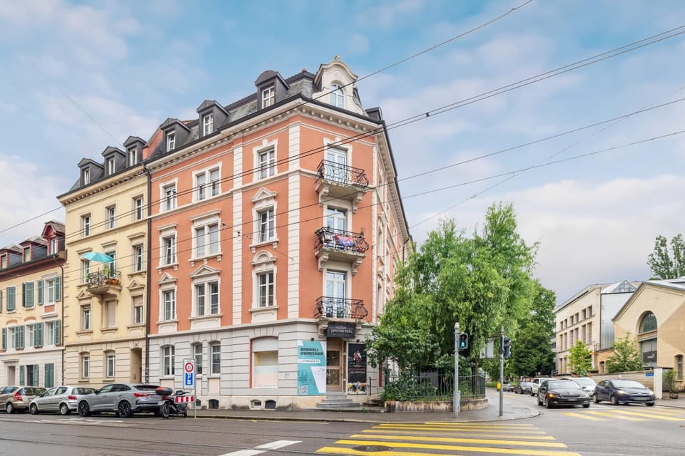 Property building, Neighbourhood, City view, Street view, Location