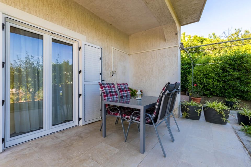 Balcony/Terrace, Dining area