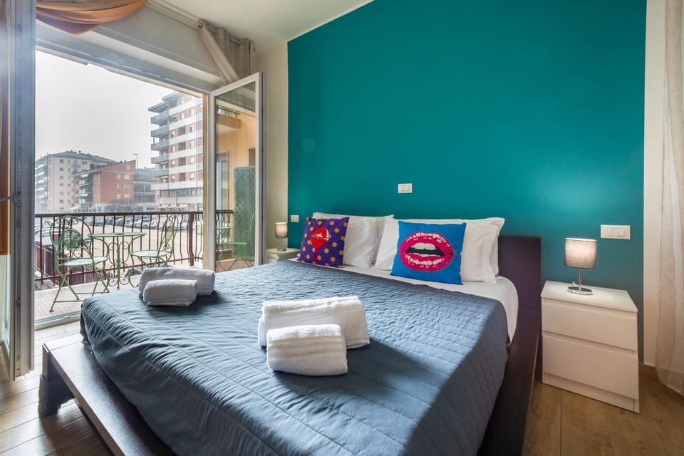 Bed, Balcony/Terrace, Balcony/Terrace, Bedroom, towels, towels