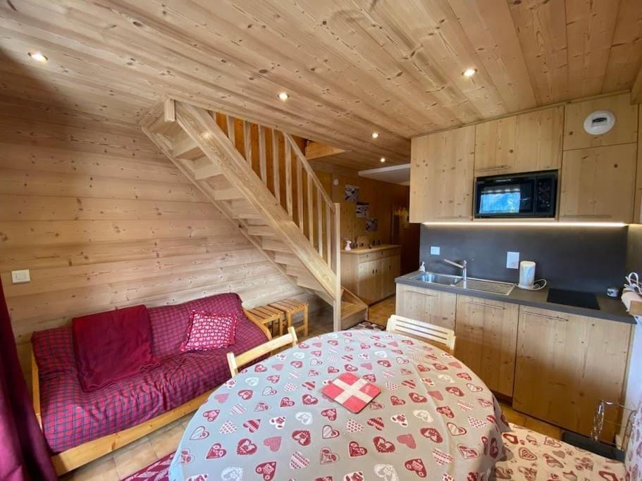 Biches A12 - Duplex proche du centre de Châtel Apartment in Châtel