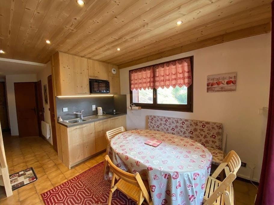 Biches A12 - Duplex proche du centre de Châtel Apartment in Châtel