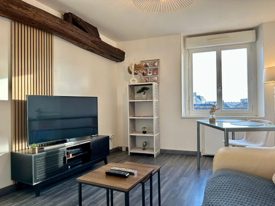Living room, City view