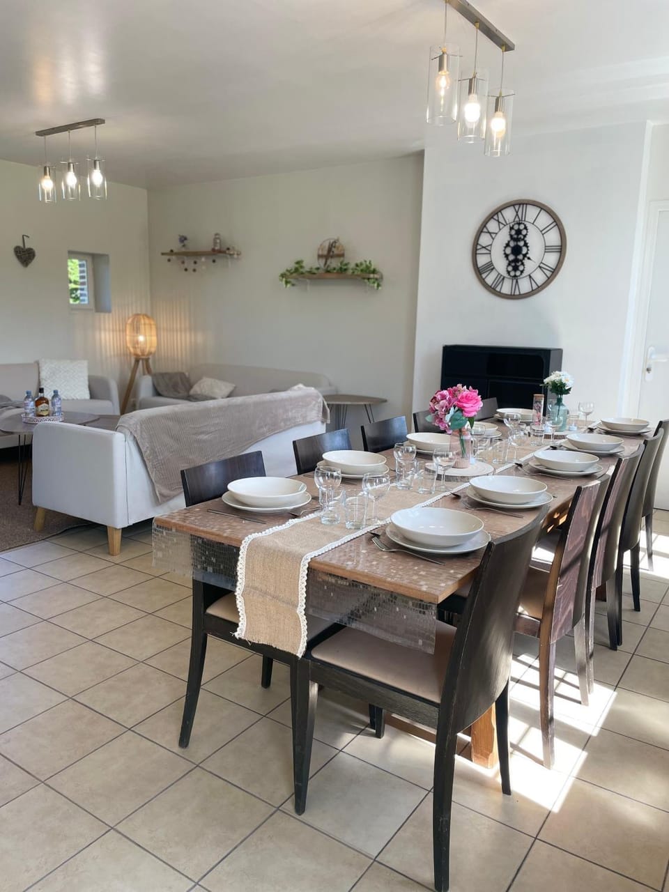 Living room, Dining area