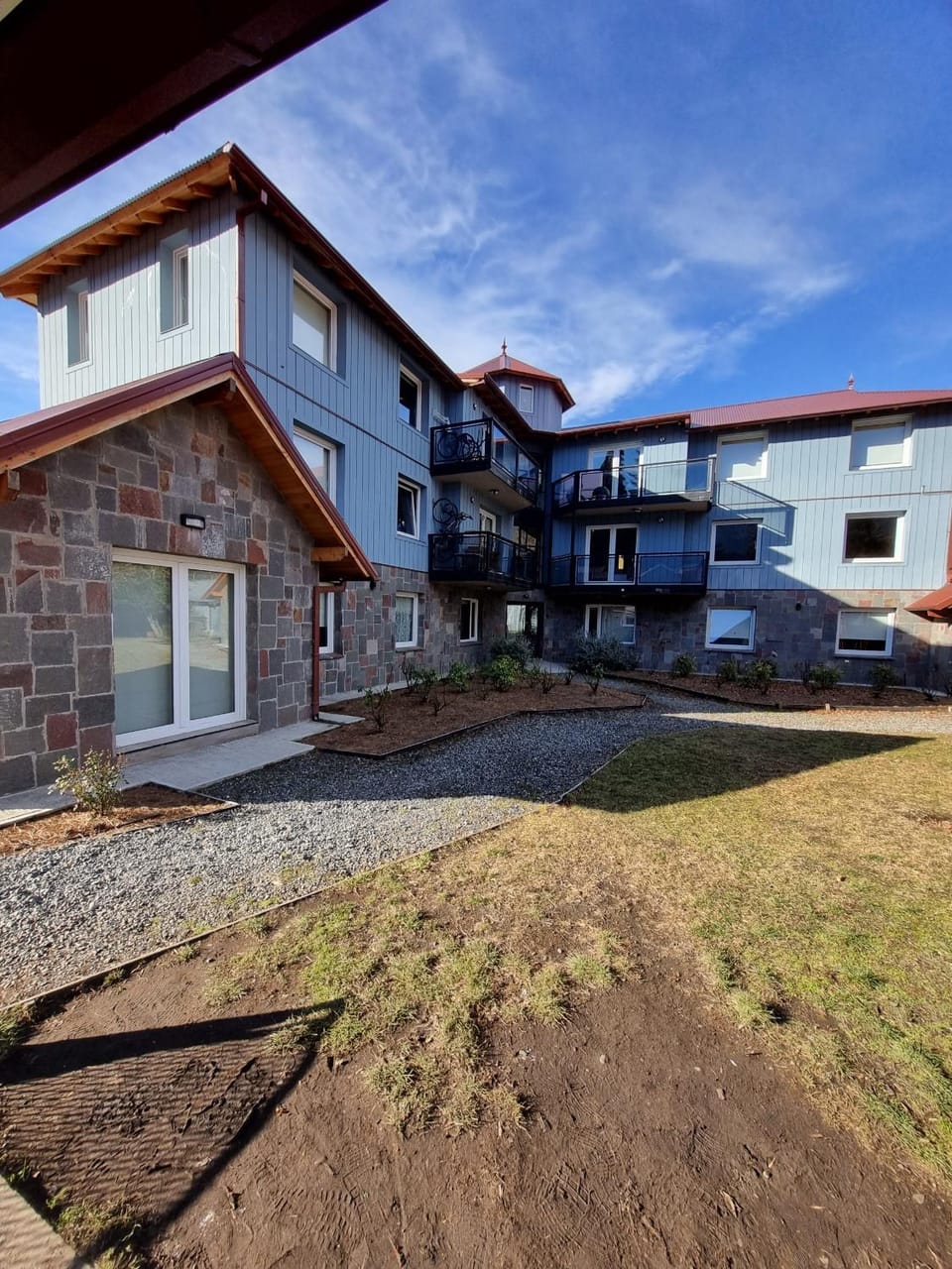 Property building, Facade/entrance, Off site