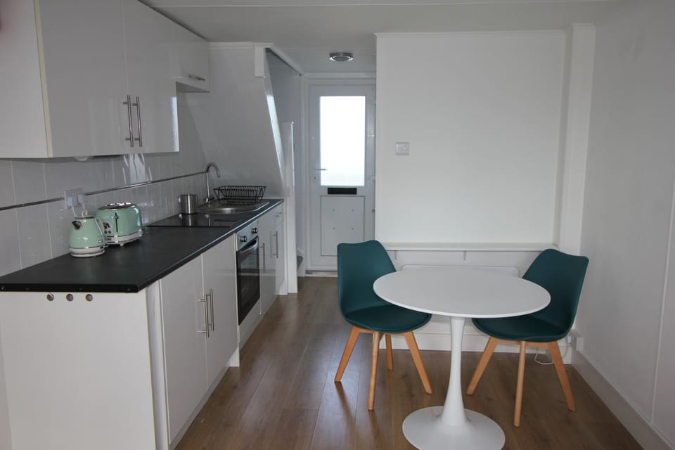 Chic apartment in the heart of Brighton Marina Apartment in Brighton