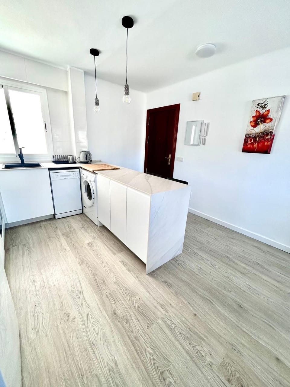 Kitchen or kitchenette, oven, stove