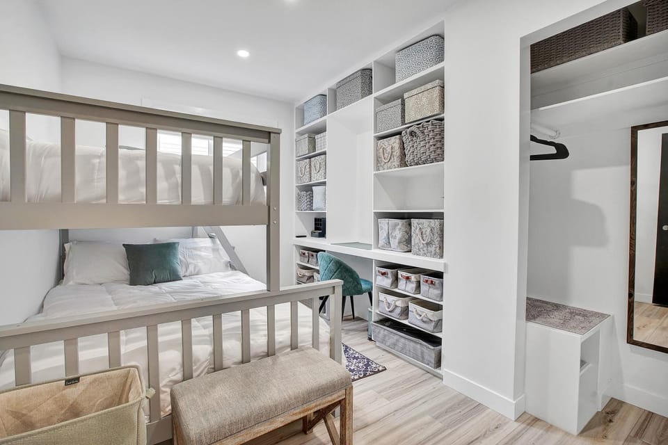 Bed, Bedroom, bunk bed, wardrobe