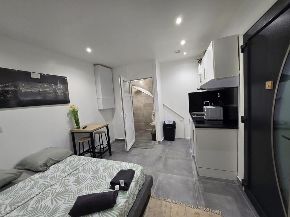 2 Studio Cosy Wifi a Meulan Apartment in Île-de-France