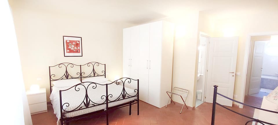 Bed, Bathroom, Photo of the whole room, Bedroom, furniture, wardrobe